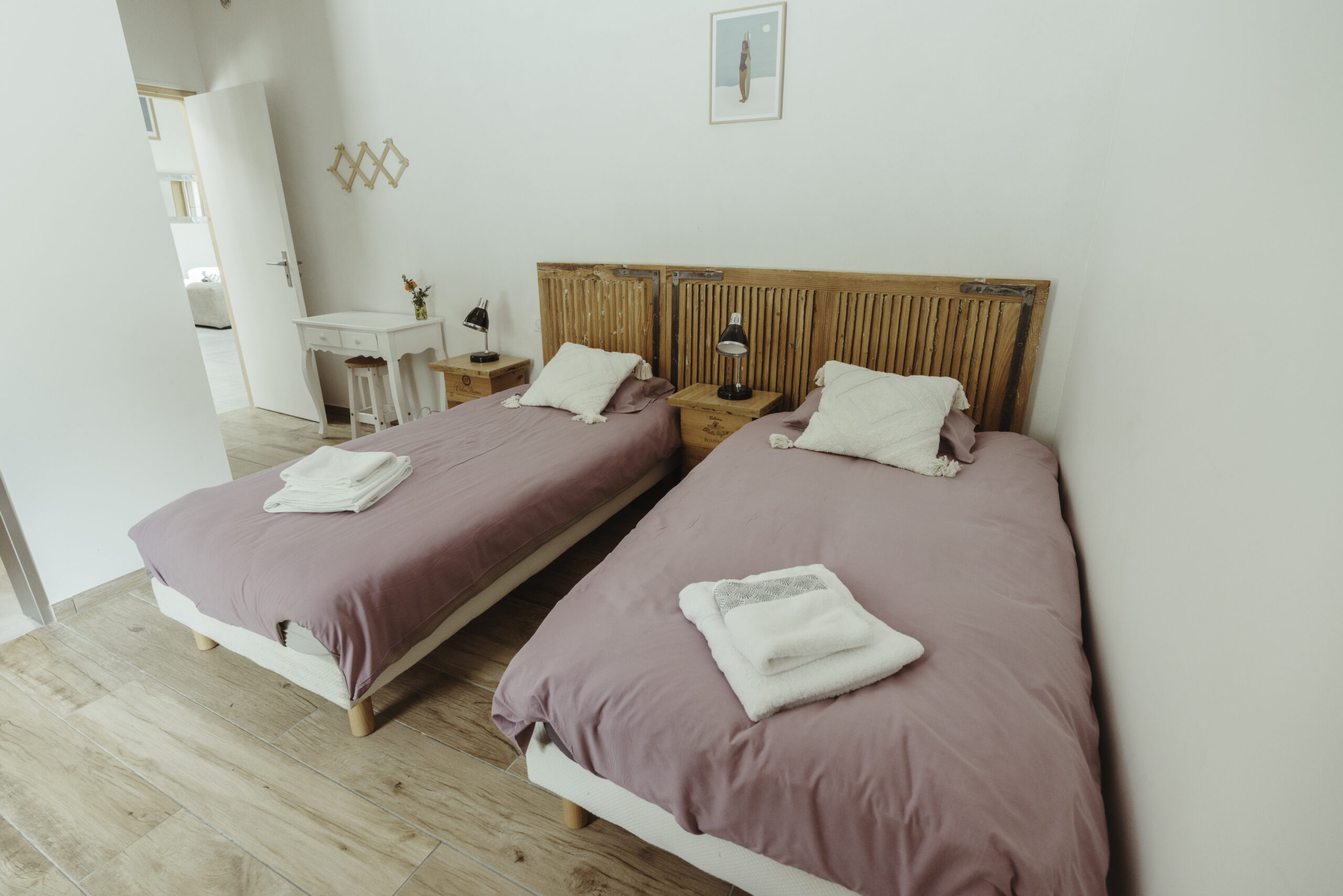 Chambre partagée 2 lits simples avec SDB et WC privatifs à la chambre